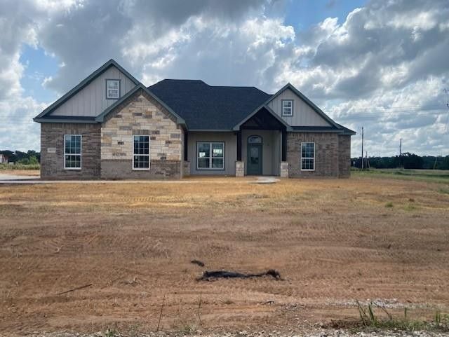 3023 Rebecca Lane. Azle, TX 76020