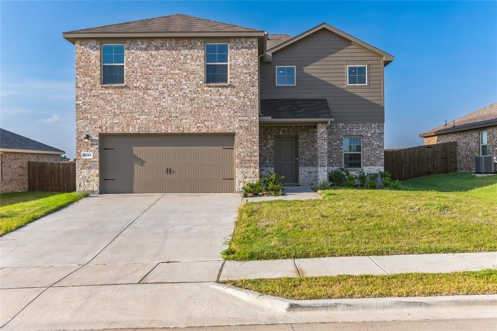 3124 Sweetwater Way. Sherman, TX 75090