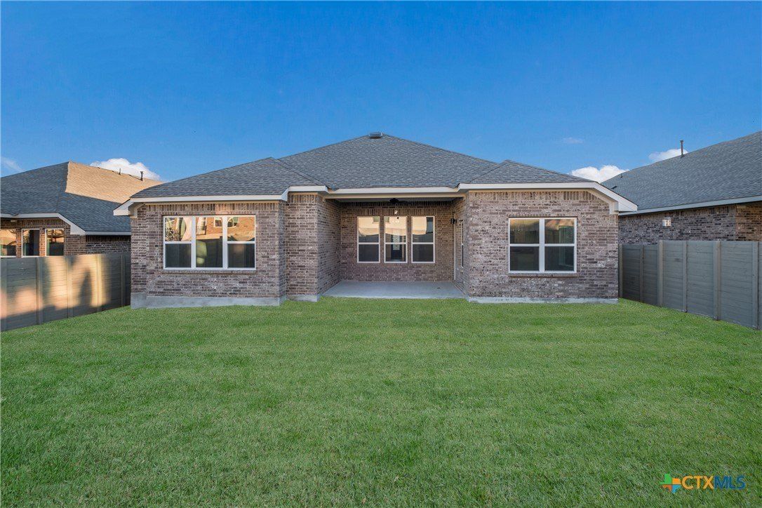 584 Tobacco Pass. New Braunfels, TX 78132