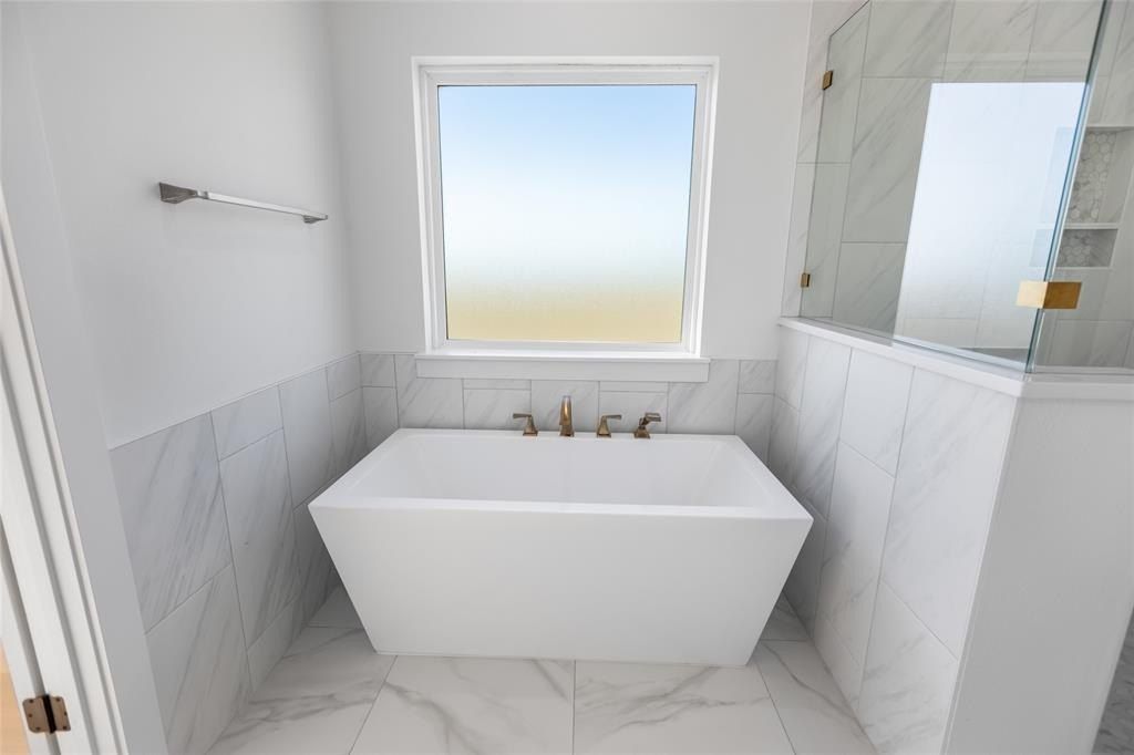 186 Desert Mountain Drive. Gordonville, TX 76245