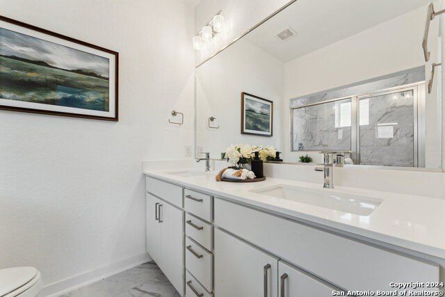 1735 W Gramercy Pl 201. San Antonio, TX 78201