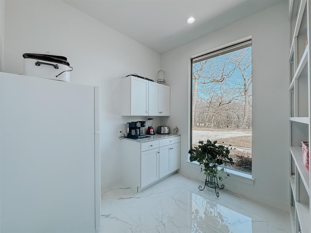 231 Stonewall Drive. Streetman, TX 75859