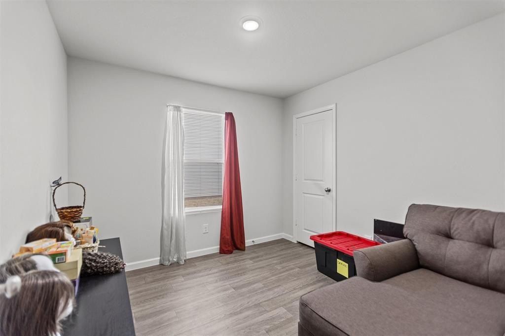 1106 Ripplewood Circle. Chandler, TX 75758