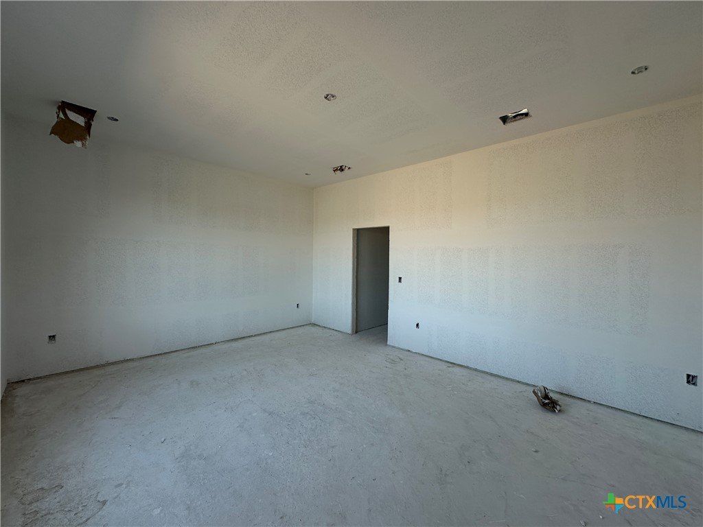 2040 Horse Cane Court. Belton, TX 76513