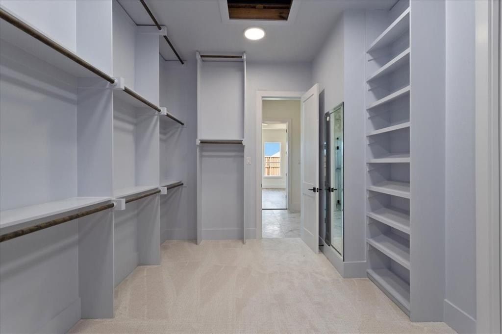 186 Acorn Trail. Denison, TX 75020