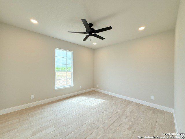 133 Camino Verde Ct. La Vernia, TX 78121