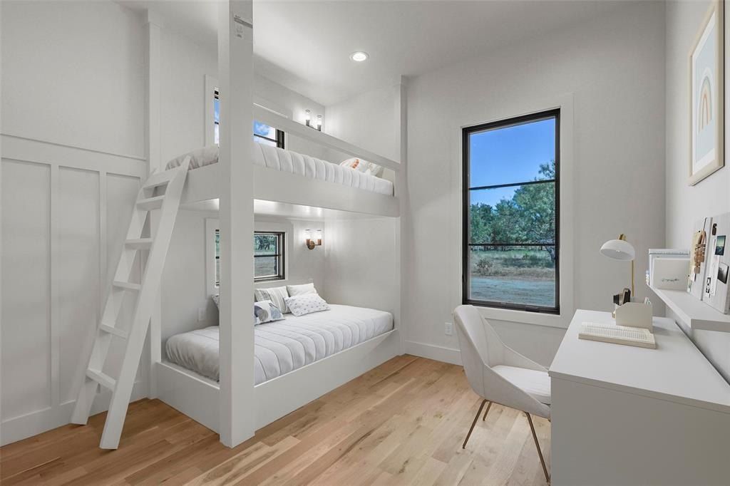 12 Crocket Valley Court. Strawn, TX 76475