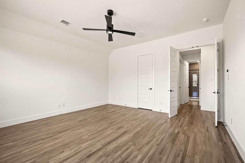 6005 Rolling Creek Court. Aledo, TX 76008