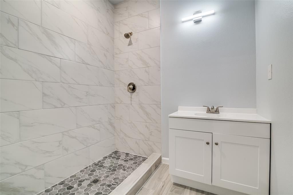 1321 Fletcher Street. Dallas, TX 75223