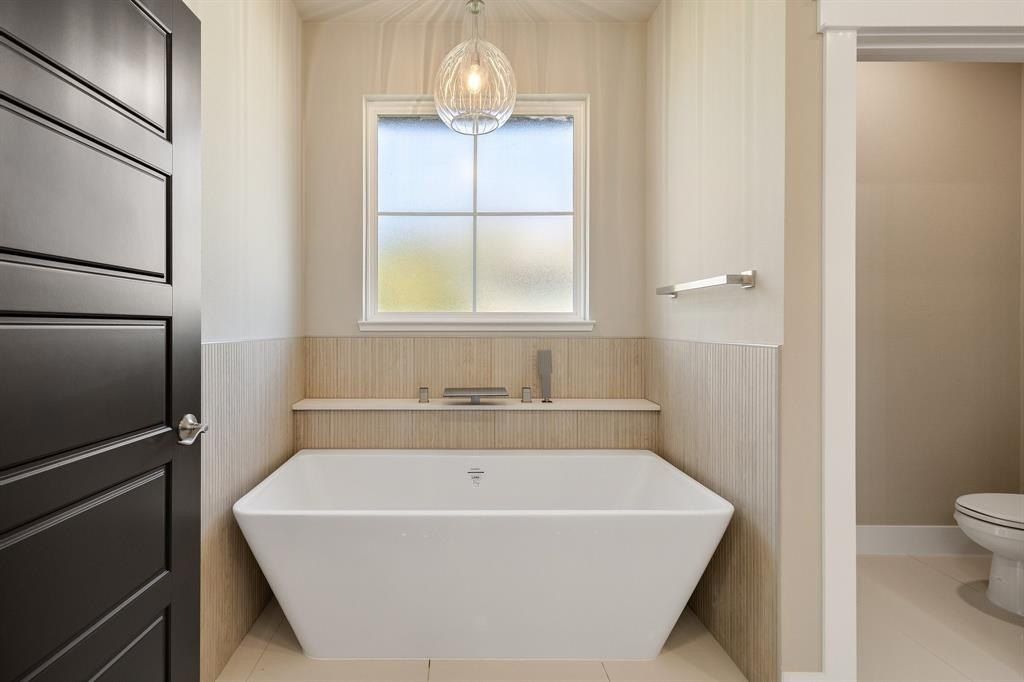 4858 S Theresa Drive. Denison, TX 75020