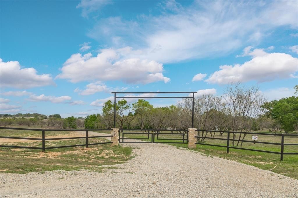 251 Morning Dove Lane. Early, TX 76802