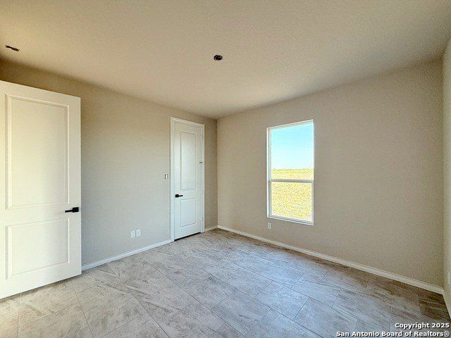 136 Camino Verde Ct. La Vernia, TX 78121