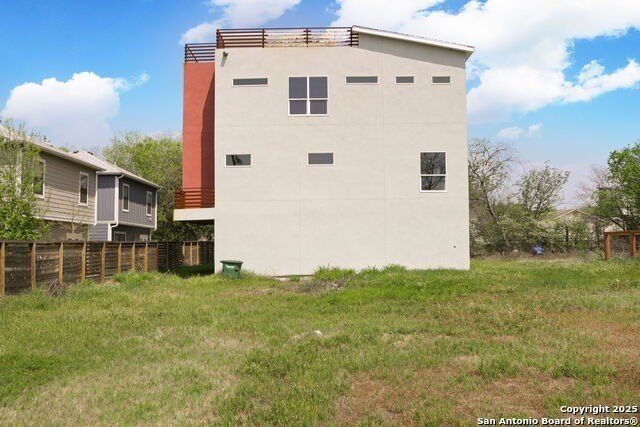 219 Utah St. San Antonio, TX 78210