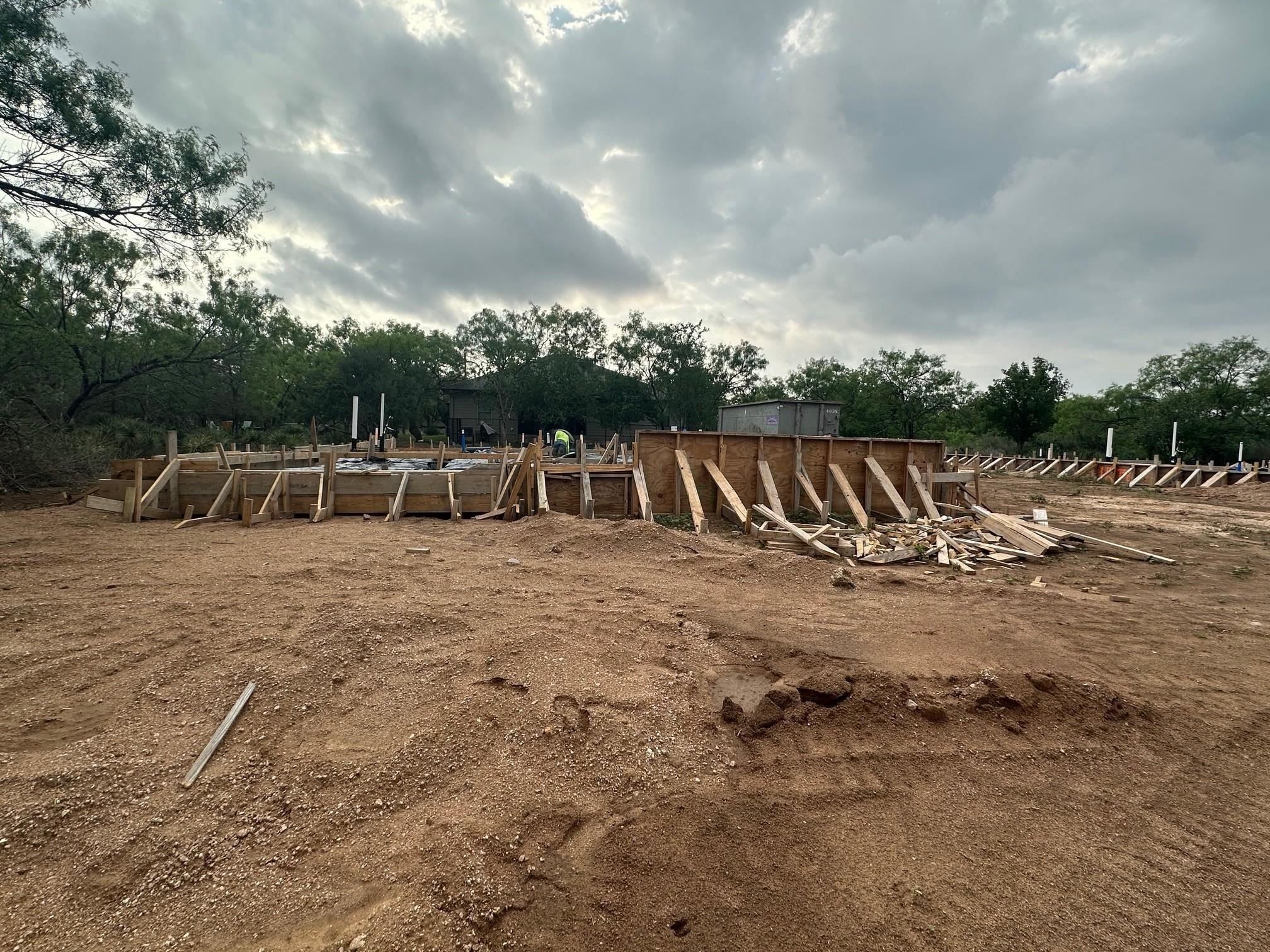 1233 Northcrest. Granite Shoals, TX 78654