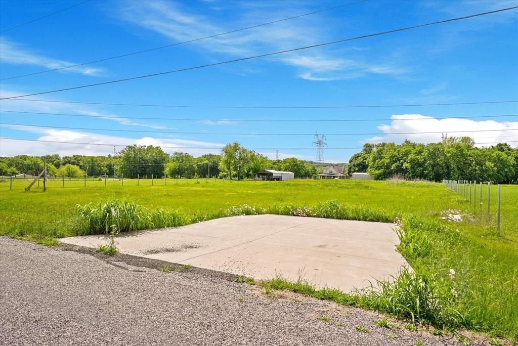 11456 Mason Drive. Lavon, TX 75166