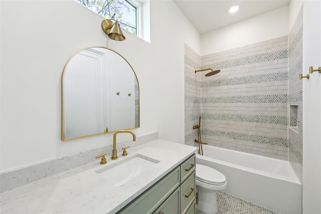 4415 Merrell Road. Dallas, TX 75229