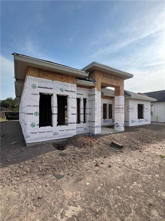 2020 Trinity Street. Donna, TX 78537