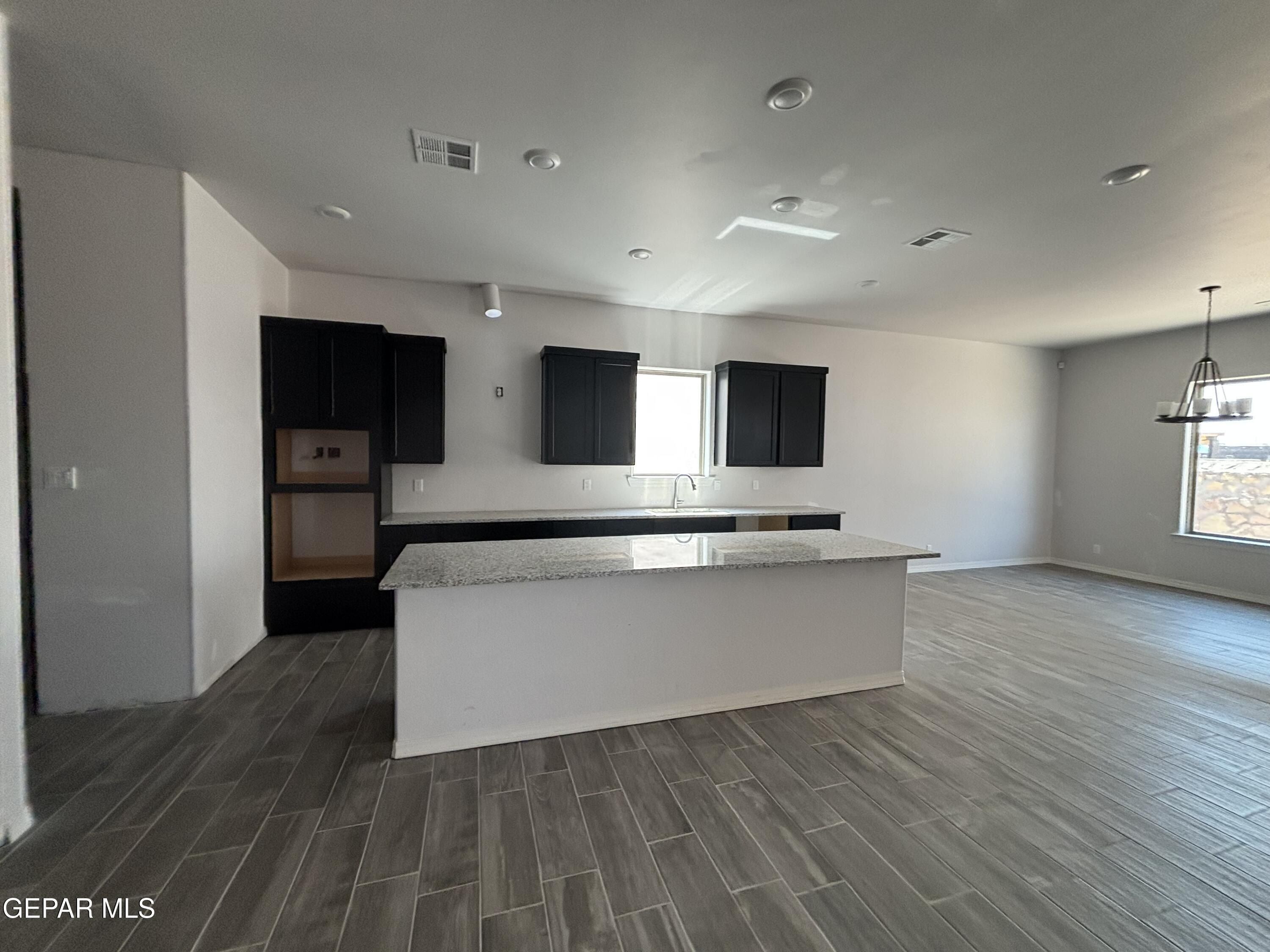 321 Merced Court. El Paso, TX 79932