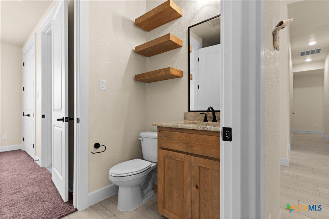 4231 Cold Springs Drive. Kempner, TX 76539