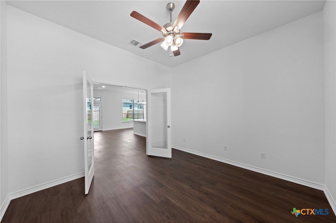 7912 Emery Oaks Drive. Temple, TX 76502