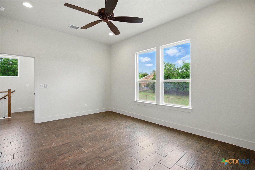 182 W Torrey Street. New Braunfels, TX 78130
