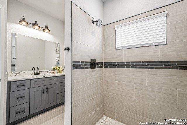 5623 Midcrown. San Antonio, TX 78218