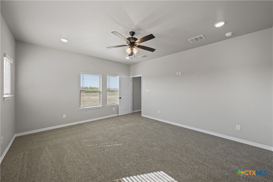 218 Sand Lilly Drive. Temple, TX 76502