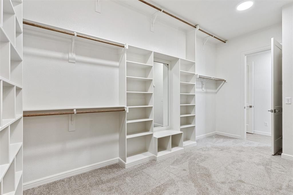 151 Ava Rose Lane. Waxahachie, TX 75167