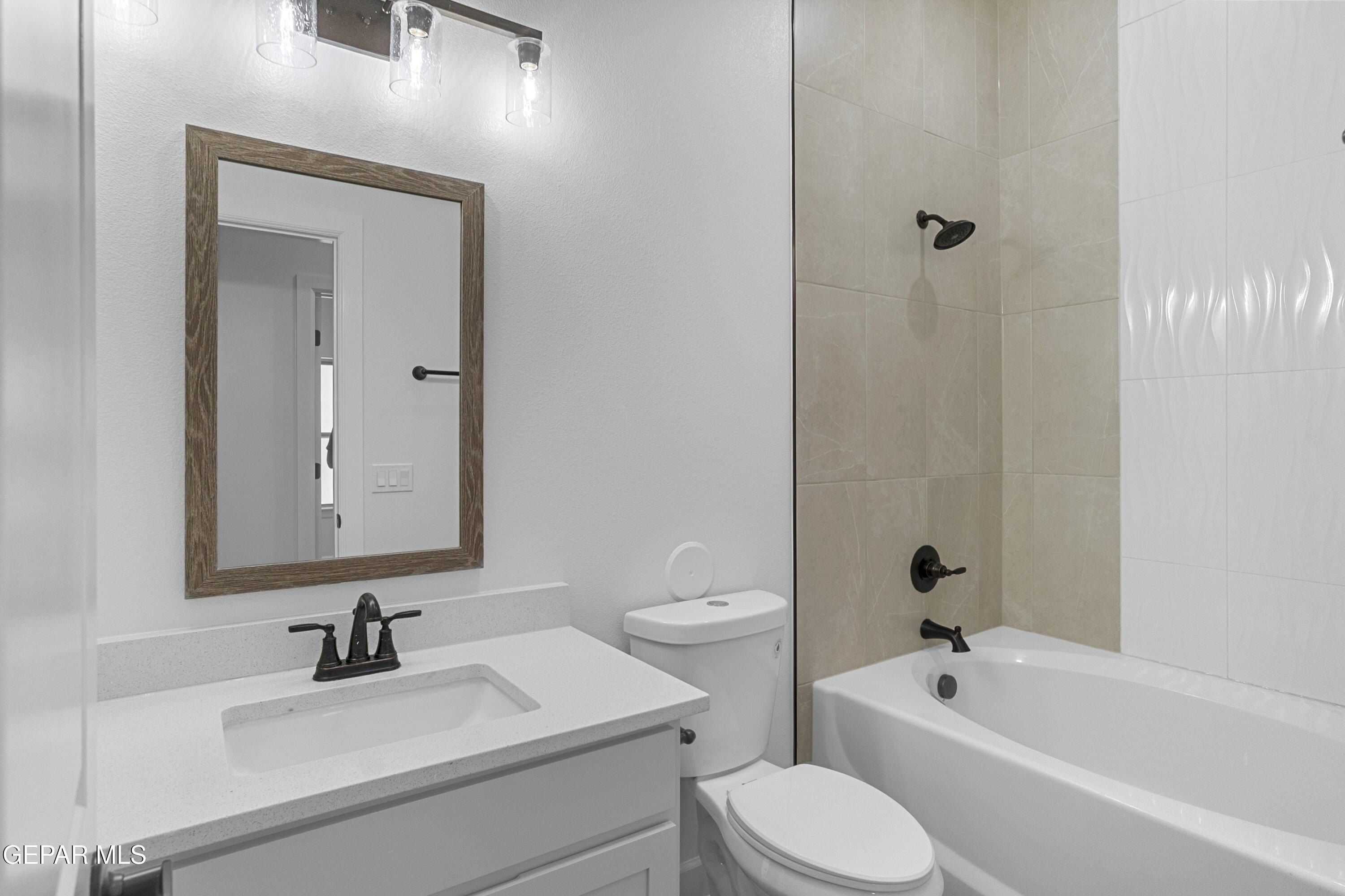 232 Emerald Rock. Horizon City, TX 79928