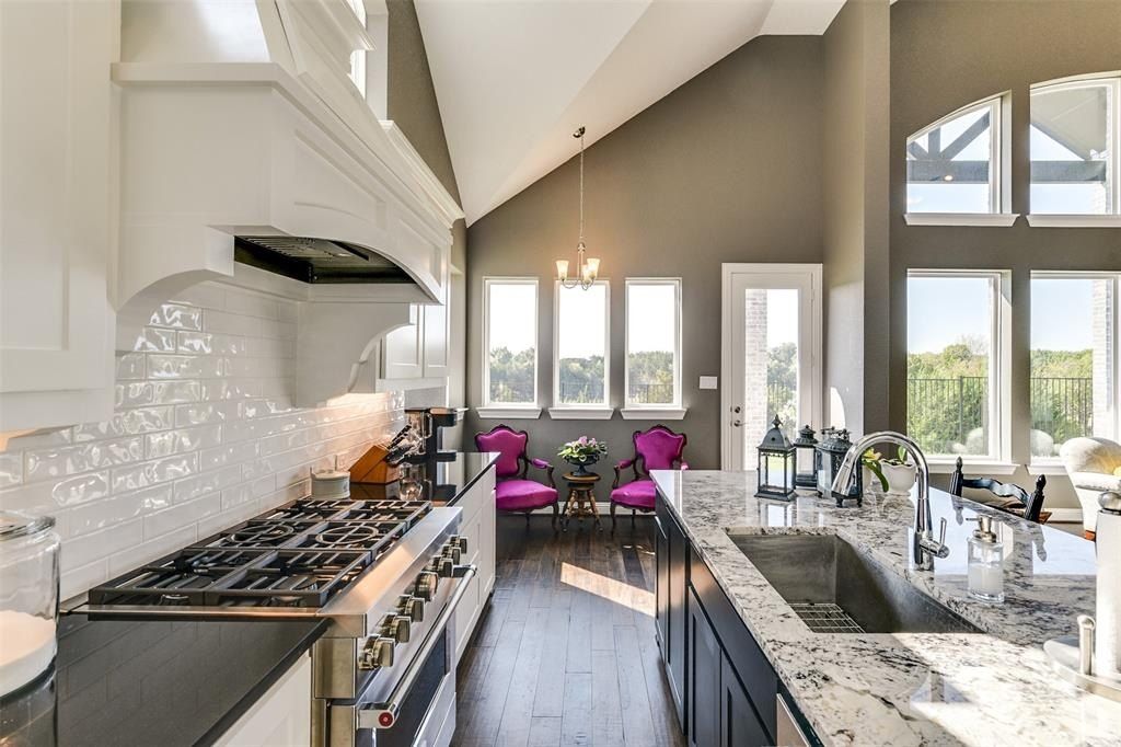 2866 Shane Drive. Midlothian, TX 76065