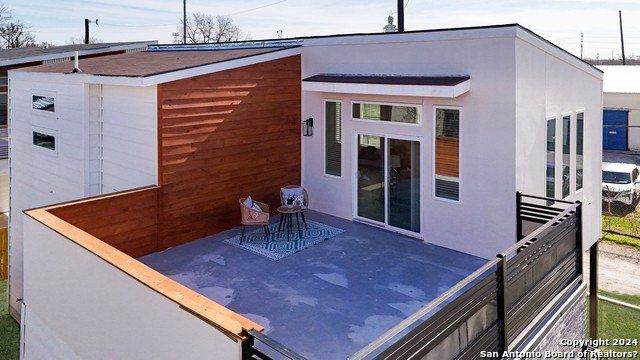 120 Pierce Ave. San Antonio, TX 78208