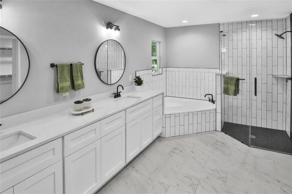 12907 Middle Lane. San Antonio, TX 78217
