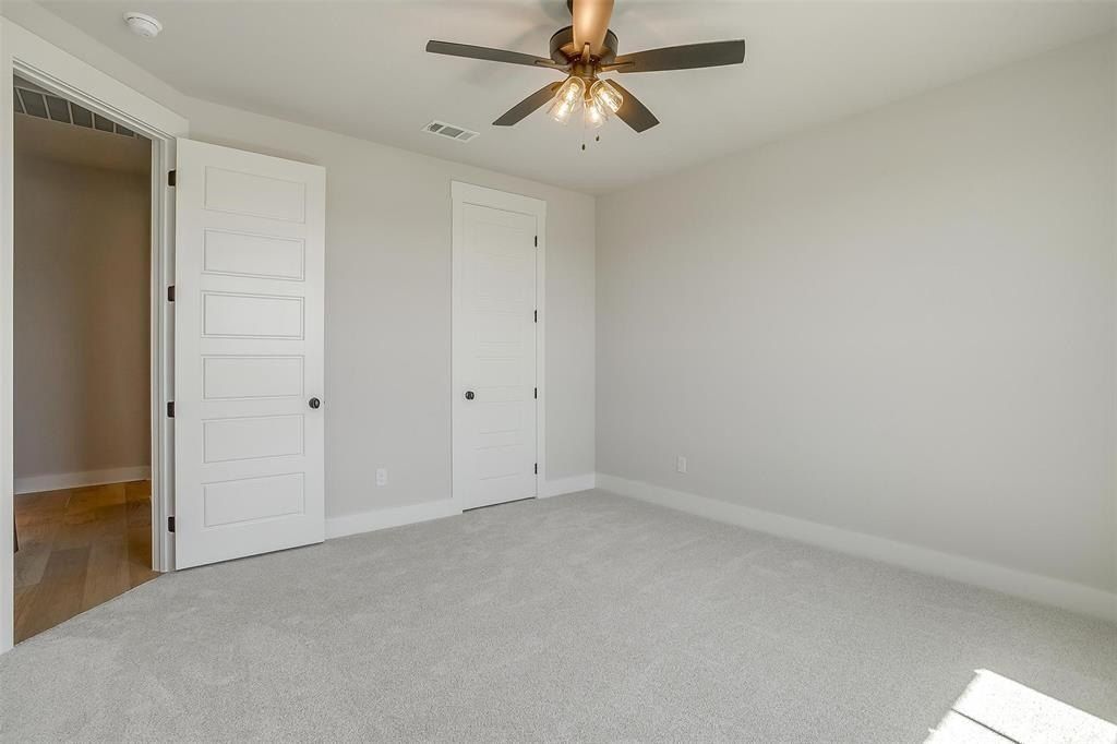 230 Everly Way. Venus, TX 76084