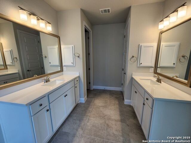 503 Canton Chase. Cibolo, TX 78108