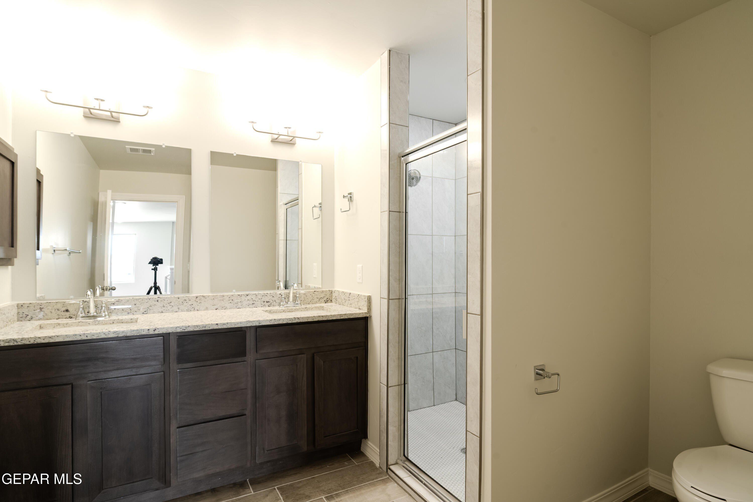 985 Barbara Avenue. Socorro, TX 79927