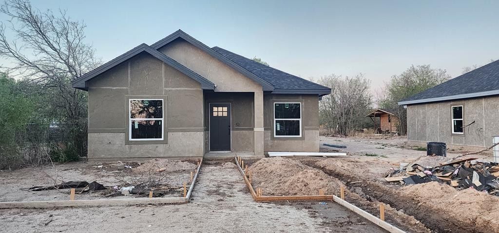 2579 Rosita Valley Rd. Eagle Pass, TX 78852