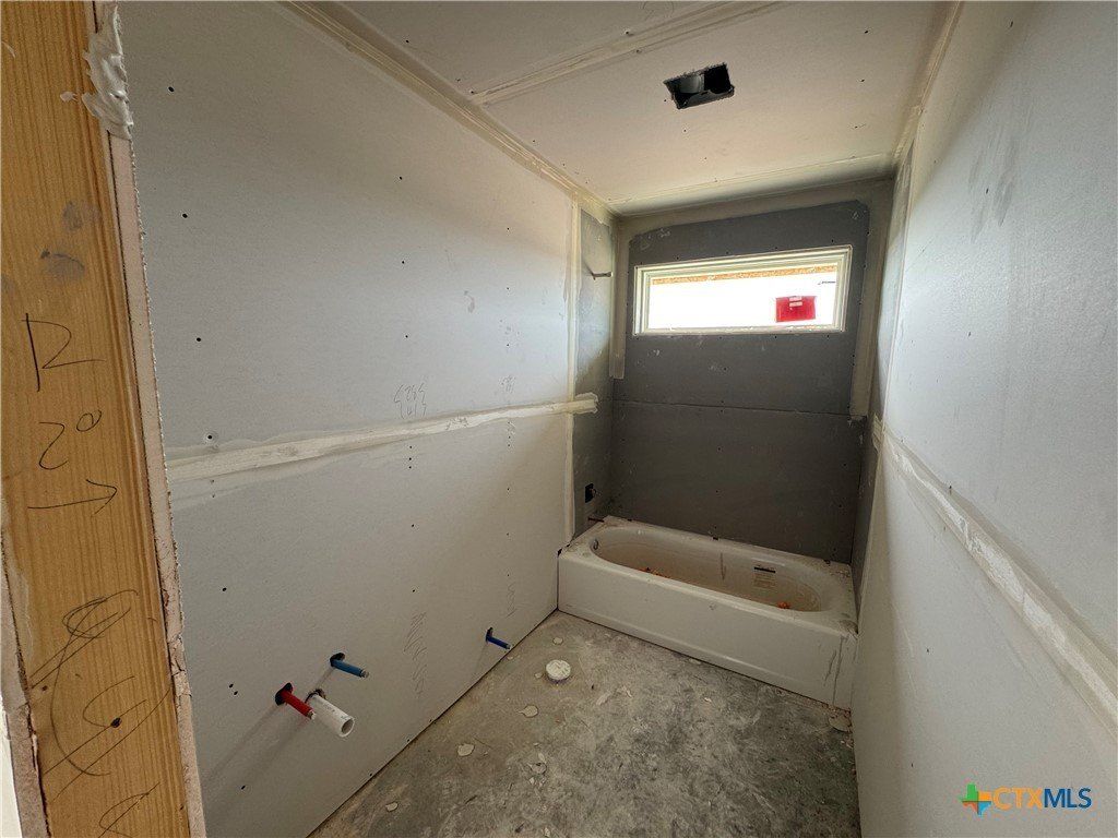 2534 Cowgirl Trail. Belton, TX 76513