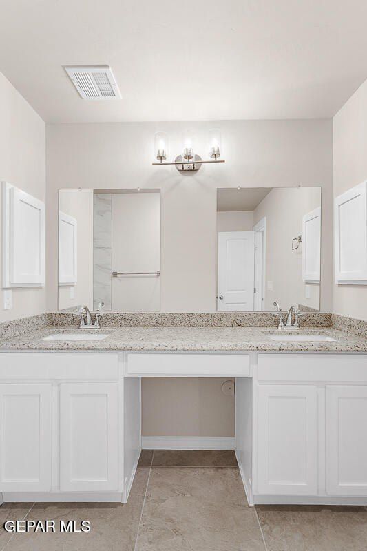 9927 Marie Ann Place. Socorro, TX 79927