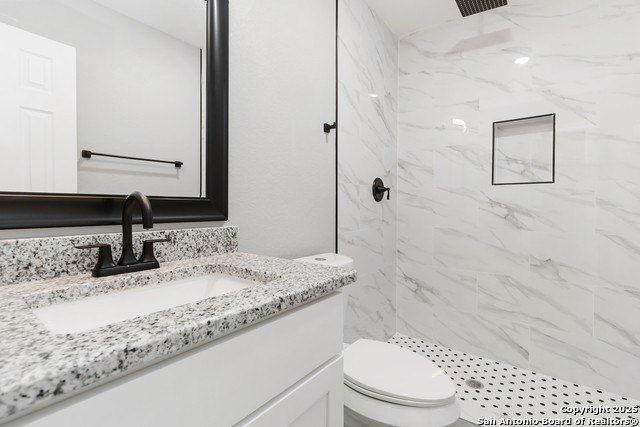519 W Mitchell. San Antonio, TX 78204