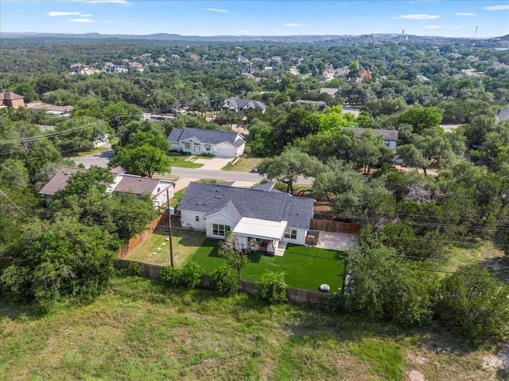 15202 Cavalier Canyon Drive. Lakeway, TX 78734