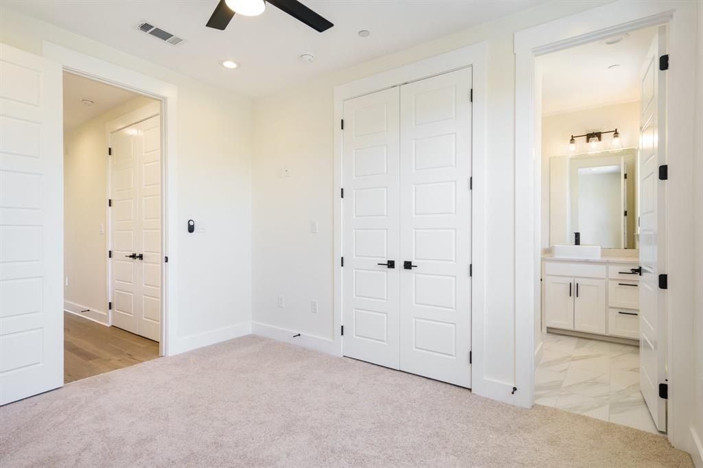 270 Harris Street. Lewisville, TX 75057
