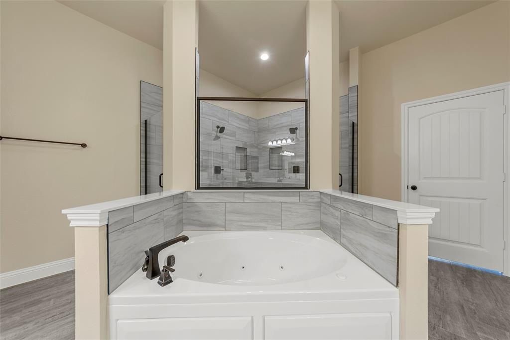 1717 Creekview Lane. Josephine, TX 75173