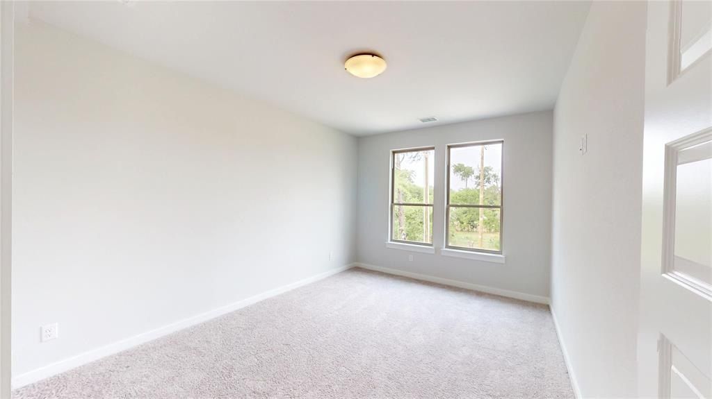 6860 Zuefeldt Drive. Arlington, TX 76002