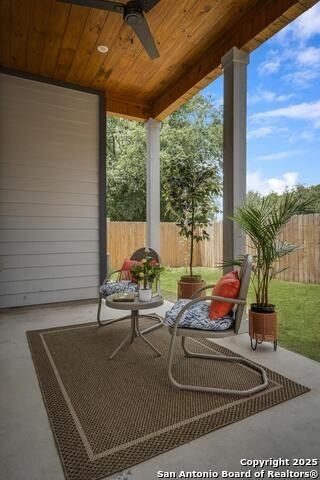 1611 S Gevers 102. San Antonio, TX 78210
