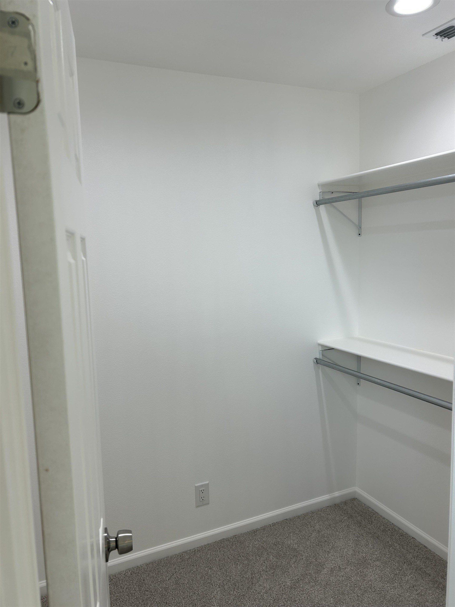 338 Golden Beach Drive. Buchanan Dam, TX 78609