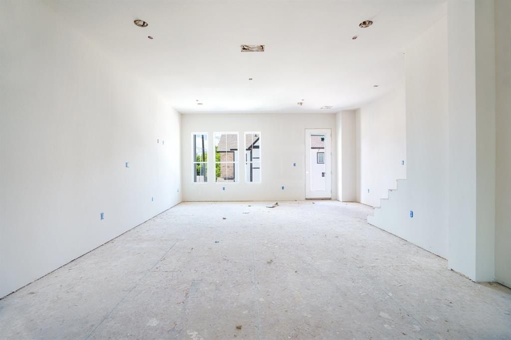 250 Harris Street. Lewisville, TX 75057