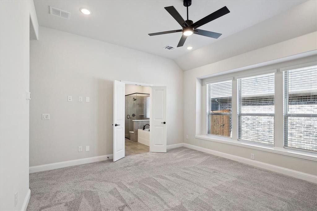 1313 Clearfork Street. Aubrey, TX 76227