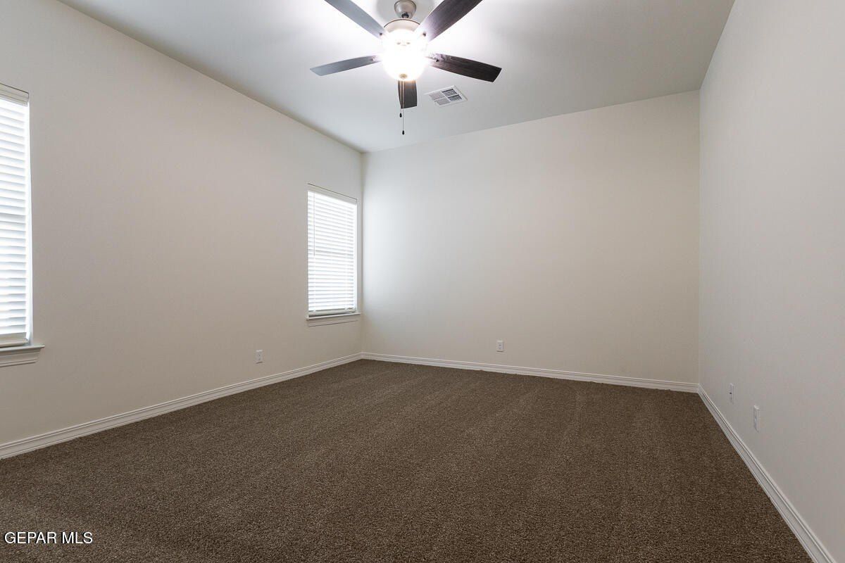 906 Bromyard. Horizon City, TX 79928