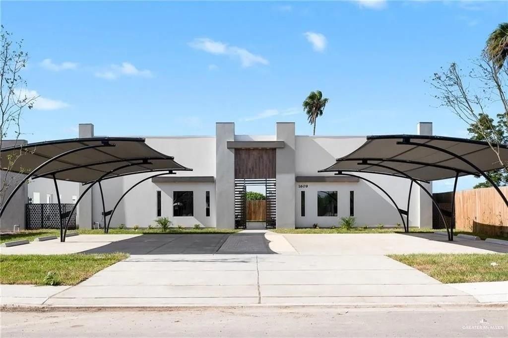 1616 Karen Drive. Alton, TX 78573