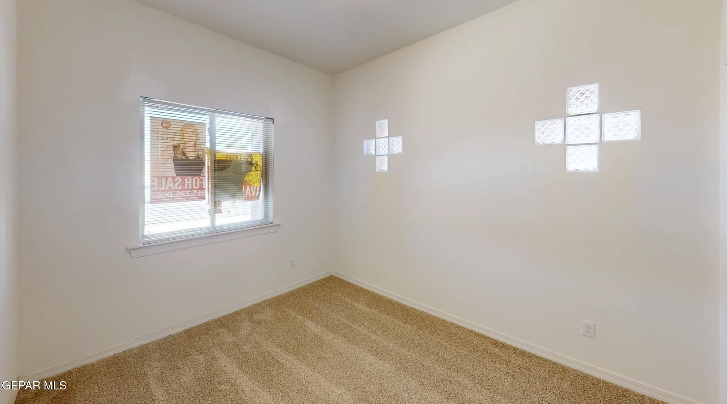 608 Cedarwood Avenue. El Paso, TX 79928